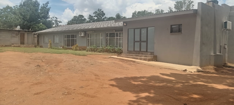 Commercial Property for Sale in Flamwood North West